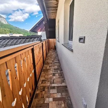 Trisa Apartment *
