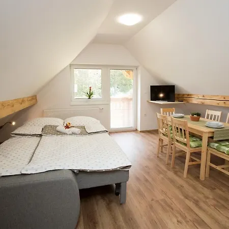 Trisa Апартаменты