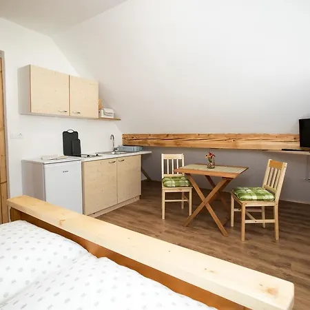 Trisa Apartamento *